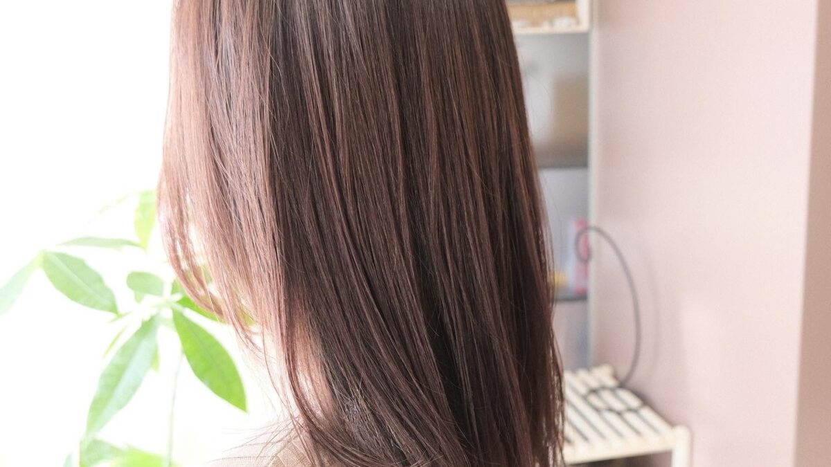 暑さと湿気で髪がボサボサになっちゃう人必見！